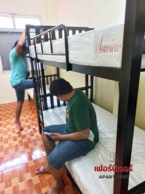 ทดลองนอนเตียง2ชั้น